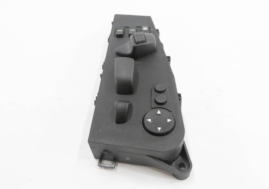 Thumbnail 3: 2008 BMW X5 (E70) RIGHT FRONT PASSENGER POWER SEAT POSITION SWITCH BUTTON