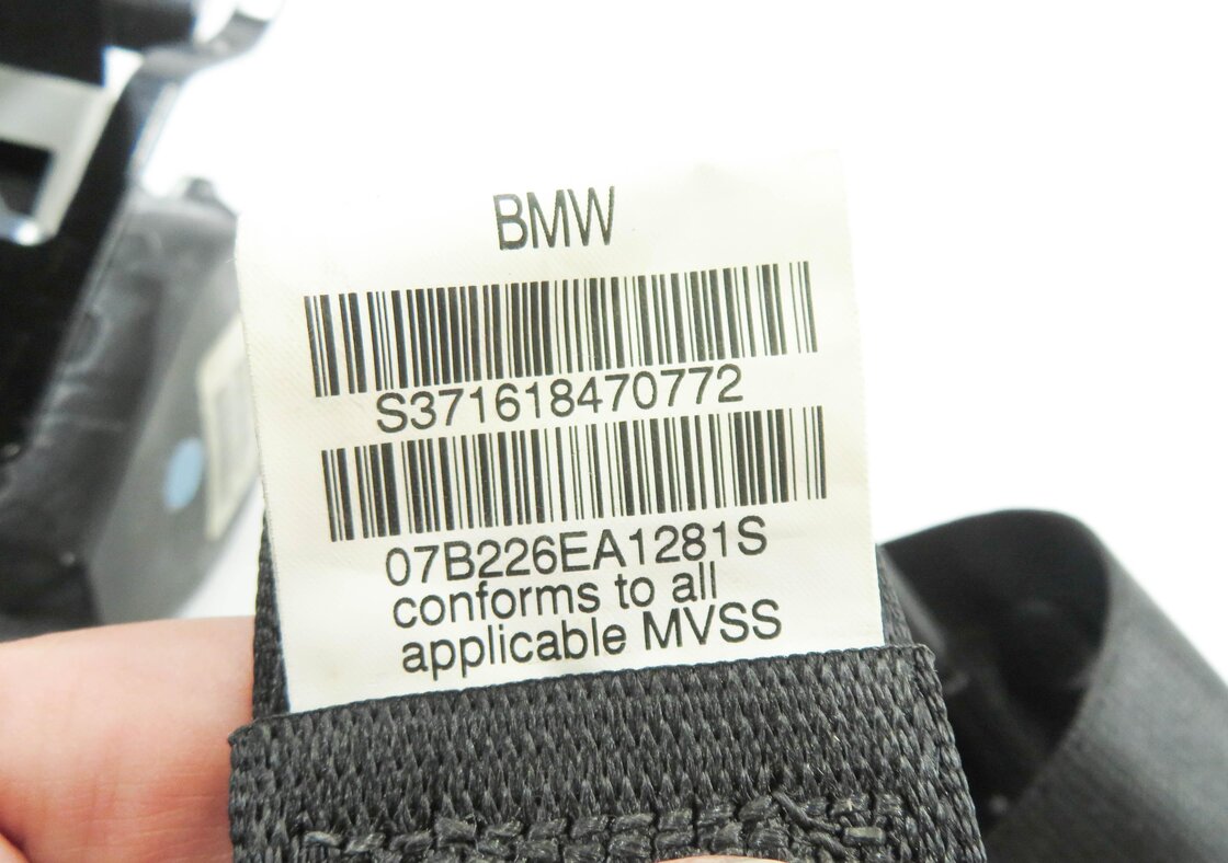 Thumbnail 7: 2008 BMW X5 (E70) LEFT & RIGHT REAR 2nd ROW SEAT SEATBELT RETRACTOR SET (BLACK)