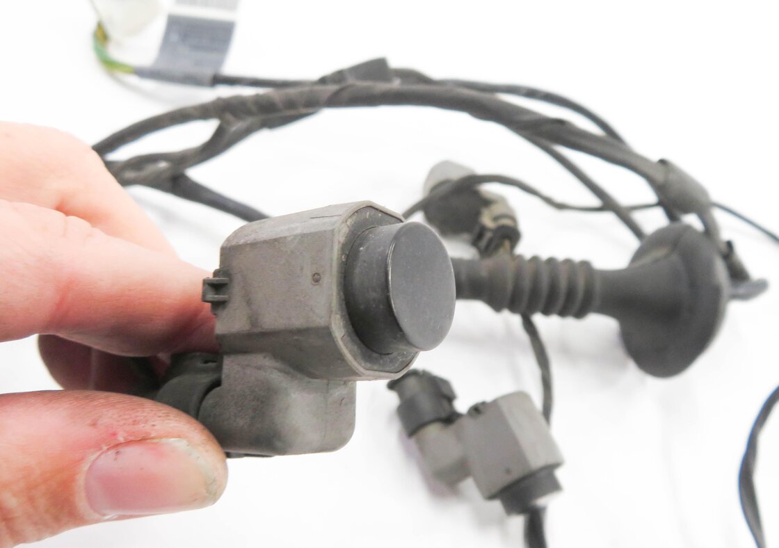 Thumbnail 5: 2008 BMW X5 (E70) REAR PDC PARK DISTANCE SENSOR SET-4 w/ HARNESS (BLACK)