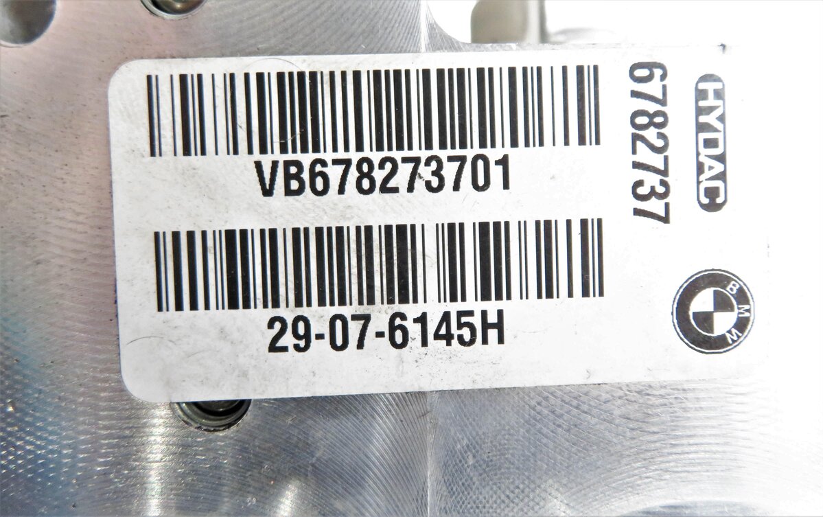 Thumbnail 7: 2008 BMW X5 (E70) DYNAMIC DRIVE SUSPENSION HYDRAULIC VALVE BLOCK