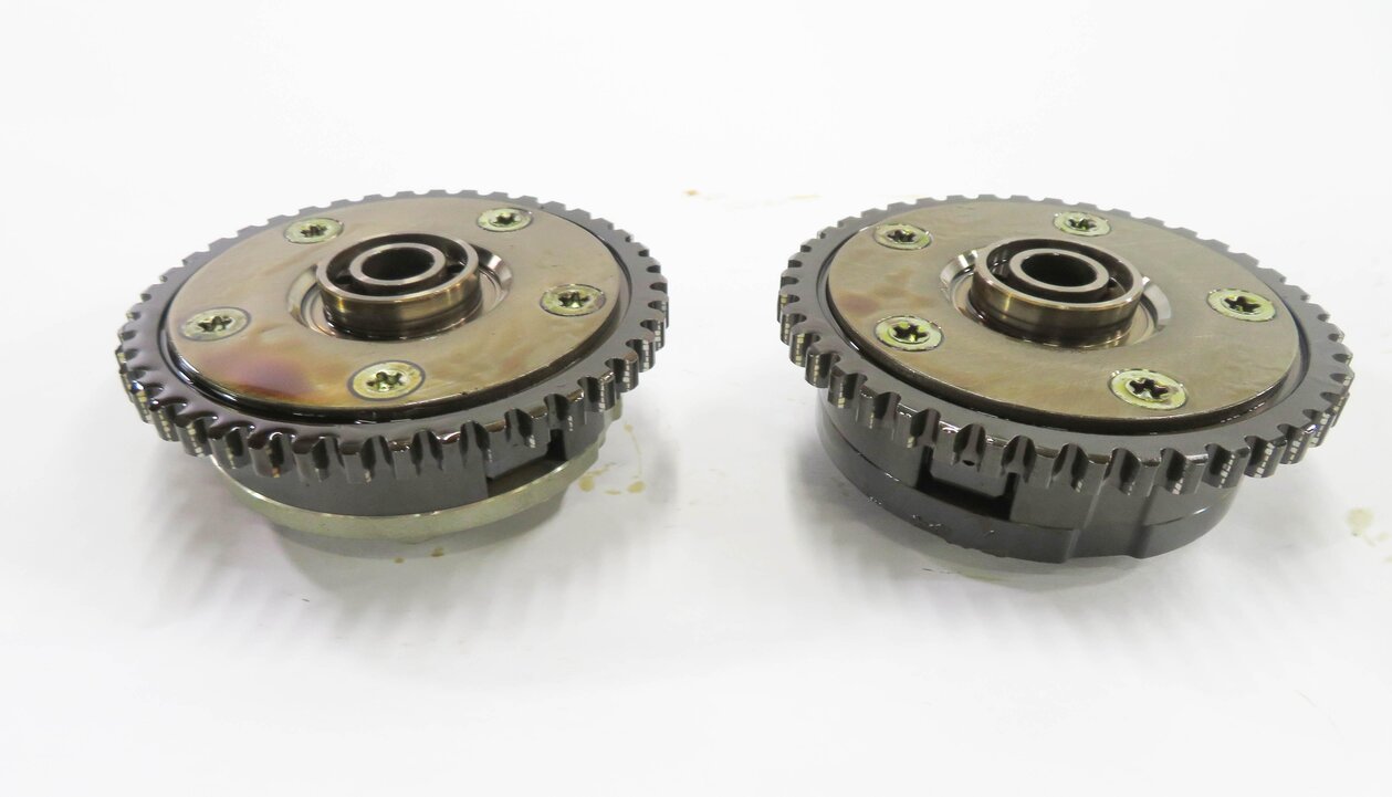 Thumbnail 4: 2008 BMW X5 (E70) 4.8L N62 V8 - RIGHT ENGINE INTAKE & EXHAUST TIMING GEAR SET