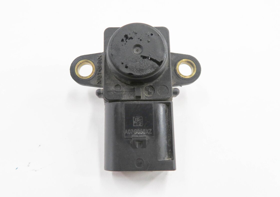 Thumbnail 2: 2008 BMW X5 (E70) 4.8L V8 ENGINE - MAP SENSOR