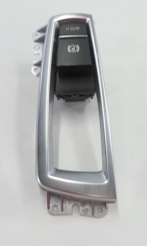 Thumbnail 5: 2011 BMW 535iGT (F07) SHIFTER TRIM w/ PAKRING BRAKE & AUTO H SWITCH BUTTON