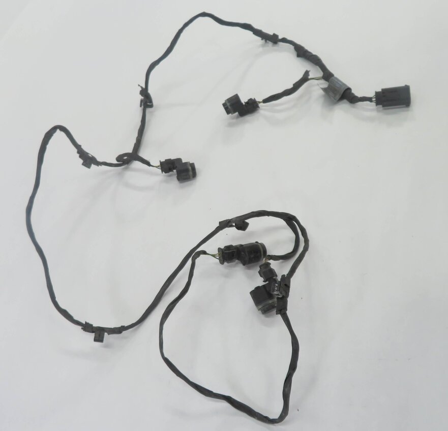 Thumbnail 3: 2011 BMW 535iGT (F07) FRONT PDC PARK DISTANCE SENSOR SET w/ HARNESS (BLACK 475)