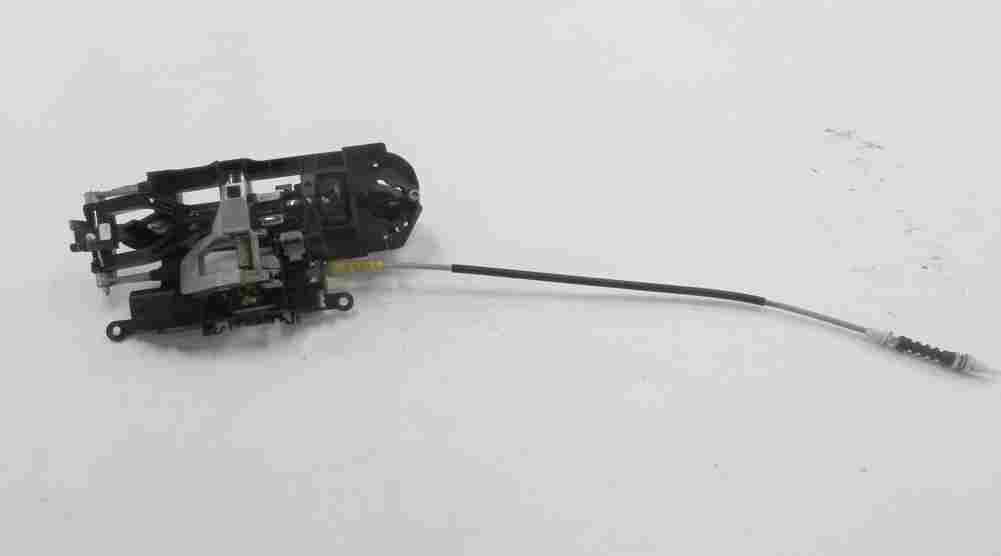 Thumbnail 5: 2010-2017 BMW 535iGT 550iGT (F07) RIGHT FRONT PASSENGER DOOR HANDLE (BLACK 475)