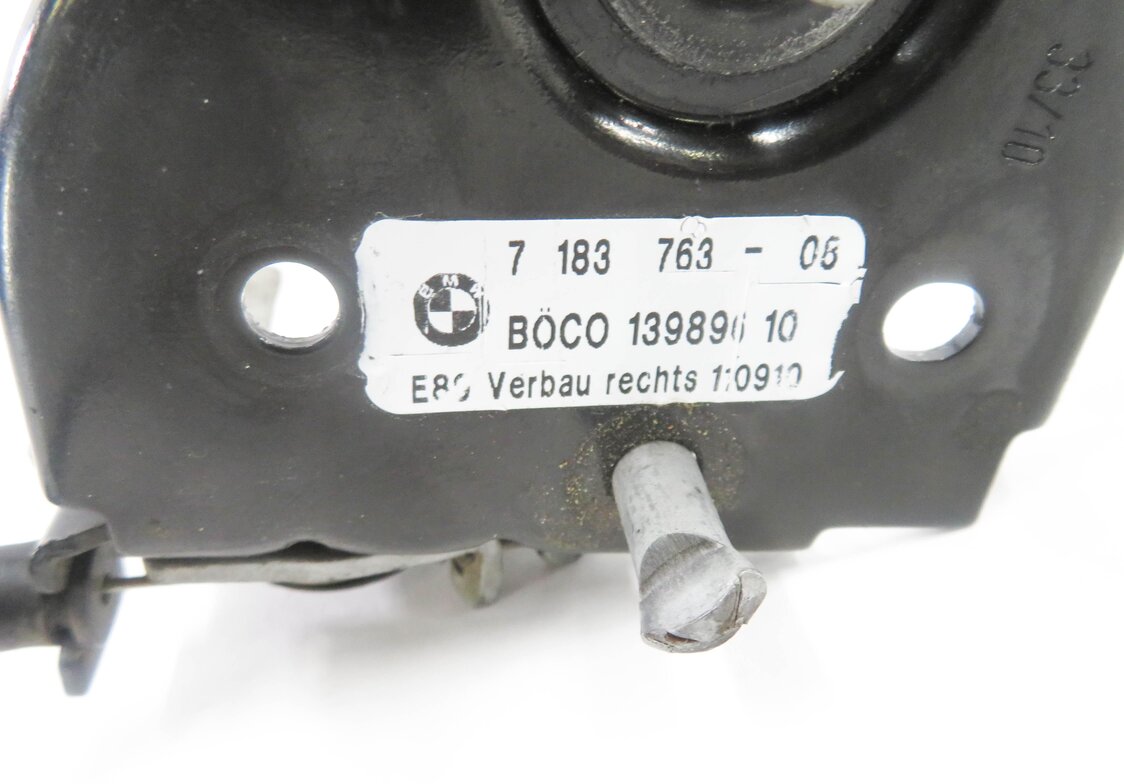 Thumbnail 6: 2011 BMW 535iGT (F07) FRONT LEFT & RIGHT UPPER HOOD LOCK LATCH SET-2 w/ CABLES