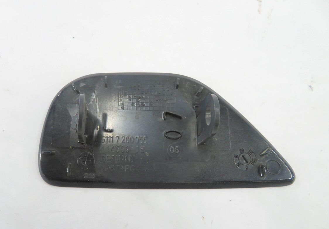Thumbnail 6: 2011 BMW 535iGT (F07) LEFT FRONT DRIVER HEADLIGHT WASHER TRIM CAP (BLACK 475)