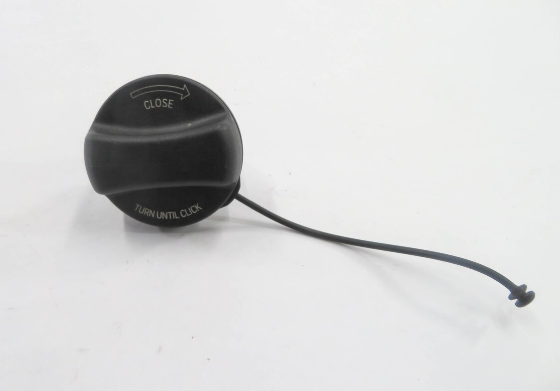 2011 BMW 535iGT (F07) GAS CAP FUEL TANK FILLER SCREW TOP LID