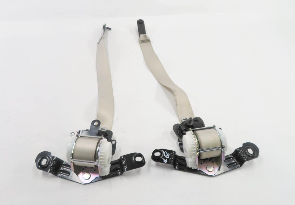 Thumbnail 4: 2011 BMW 535iGT (F07) REAR LEFT & RIGHT SEAT SEATBELT RETRACTOR SET-2 (IVORY)