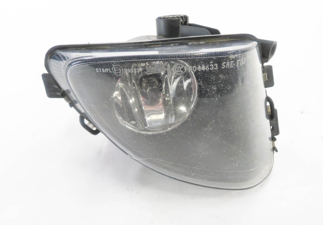 2010-2013 BMW 535iGT 550iGT (F07) RIGHT FRONT PASSENGER FOG LIGHT DRIVING LAMP