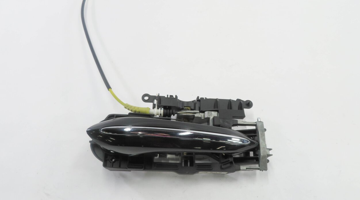 Thumbnail 4: 2010-2017 BMW 535iGT 550iGT (F07) LEFT SIDE REAR DOOR HANDLE (BLACK 475)