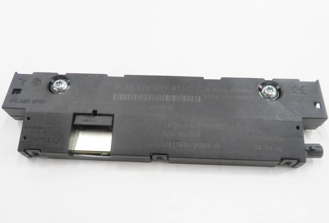 Thumbnail 2: 2011 BMW 535iGT (F07) RADIO STEREO DIVERSITY ANTENNA AMP AMPLIFIER