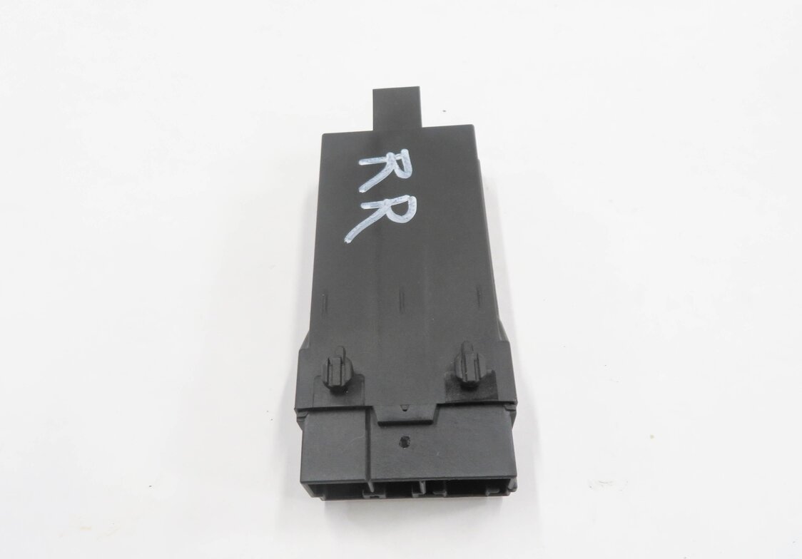 Thumbnail 6: 10-19 BMW 328i 330i 335i 530i 535i 550i 740i 750i 760i - REAR HEATED SEAT MODULE