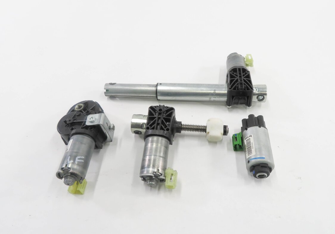 Thumbnail 4: 2011 BMW 535iGT (F07) LEFT FRONT DRIVER POWER SEAT ADJUSTMENT MOTOR SET-4