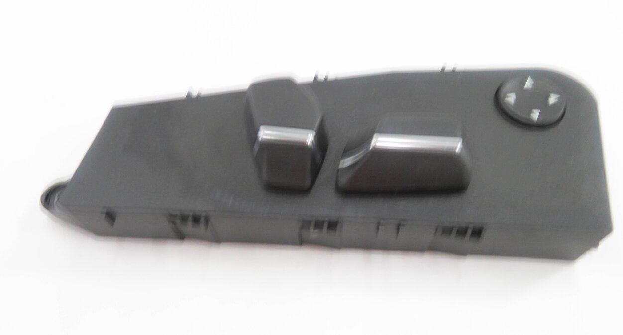 Thumbnail 4: 2011 BMW 535iGT (F07) RIGHT FRONT PASSENGER POWER SEAT ADJUSTMENT SWITCH BUTTON