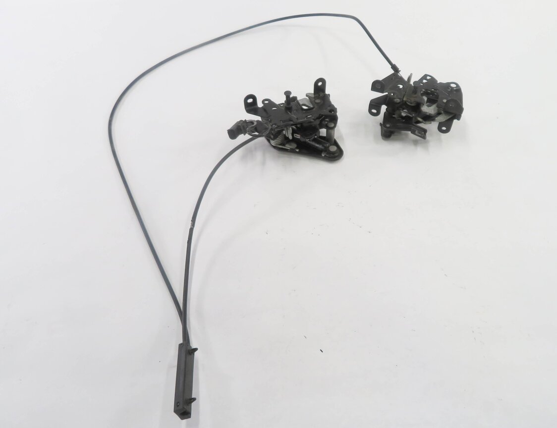 Thumbnail 2: 2011 BMW 535iGT (F07) FRONT LEFT & RIGHT LOWER HOOD LOCK LATCH SET-2