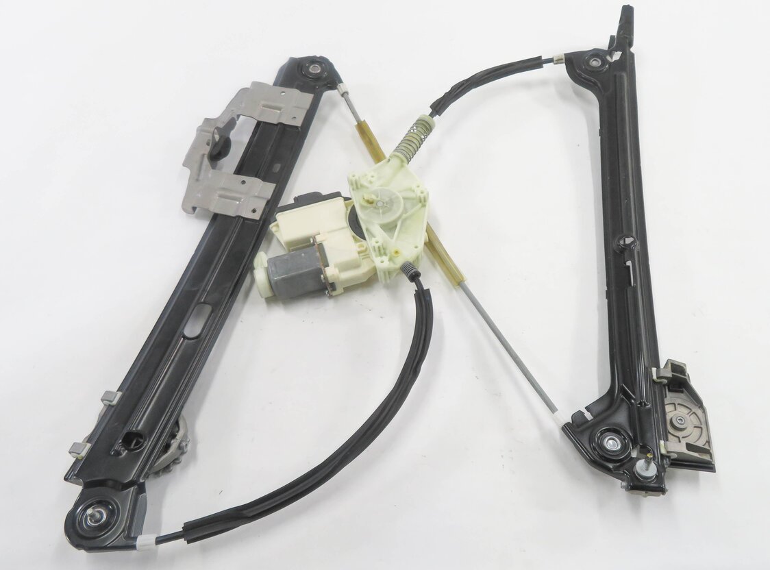2010-2017 BMW 535iGT 550iGT (F07) RIGHT SIDE REAR DOOR WINDOW REGULATOR w/ MOTOR