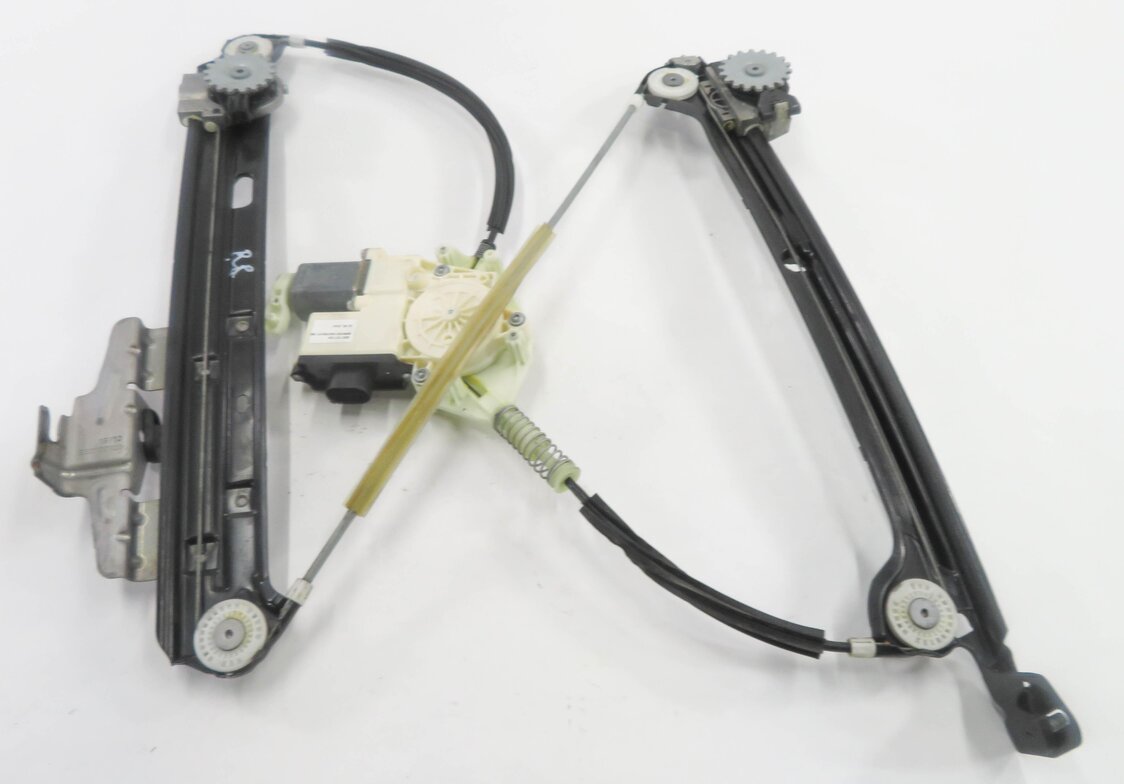 Thumbnail 4: 2010-2017 BMW 535iGT 550iGT (F07) RIGHT SIDE REAR DOOR WINDOW REGULATOR w/ MOTOR