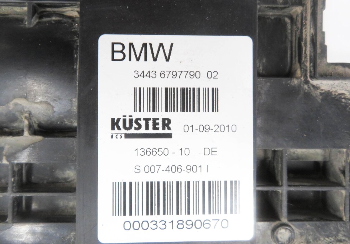 Thumbnail 6: 2011 BMW 535iGT (F07) EMERGENCY PARKING BRAKE ACTUATOR MOTOR w/ CABLES