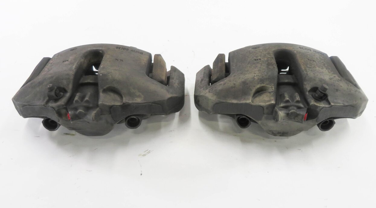 10-17 BMW 535iGT 535i 550i 650i 740i (F01 F06 F07 F10) FRONT BRAKE CALIPER SET-2