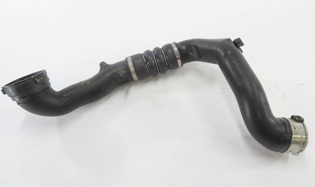 2011 BMW 535iGT (F07) 3.0L N55 ENGINE - AIR INTAKE INDUCTION TRACT HOSE PIPE