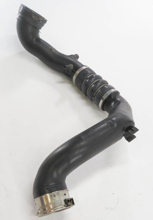 Thumbnail 2: 2011 BMW 535iGT (F07) 3.0L N55 ENGINE - AIR INTAKE INDUCTION TRACT HOSE PIPE