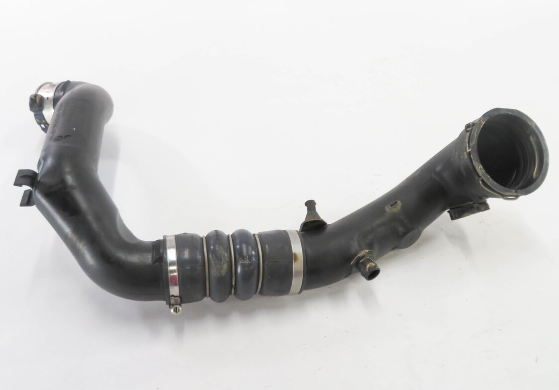 Thumbnail 4: 2011 BMW 535iGT (F07) 3.0L N55 ENGINE - AIR INTAKE INDUCTION TRACT HOSE PIPE