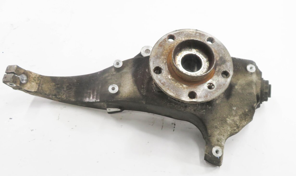 2010-2019 BMW 535iGT 550iGT 740i 750i (F01 F07) AWD - LEFT FRONT SPINDLE KNUCKLE