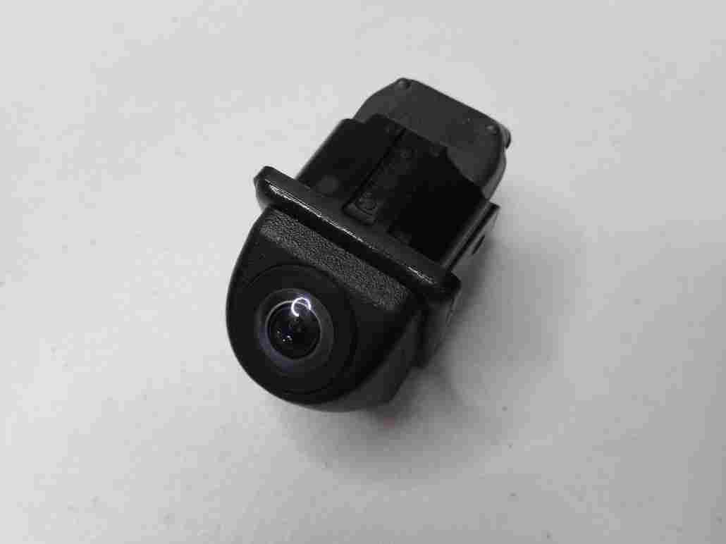09-18 BMW 2 3 4 5 7 M5 X3 X5 X6 (F01 F07 F10 F15 F16 F30 F32) REARVIEW CAMERA