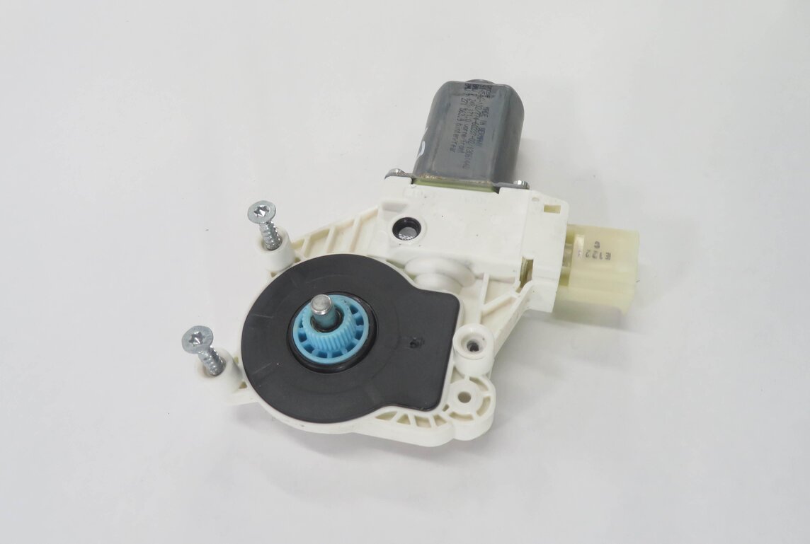 Thumbnail 3: 11-16 BMW 528i 535i 550i M5 (F10) LEFT DRIVER SIDE WINDOW MOTOR (FRONT / REAR)