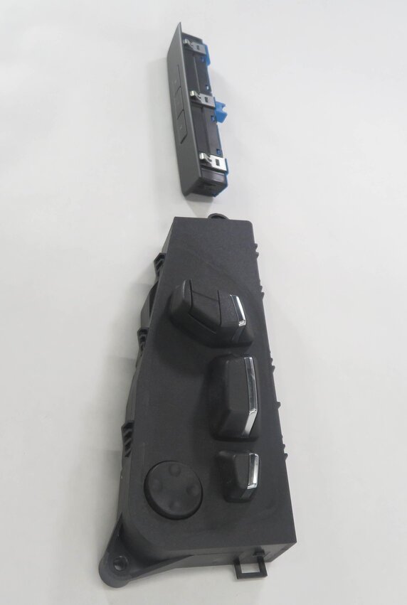 Thumbnail 3: 2011 BMW 535i (F10) LEFT FRONT DRIVER POWER SEAT ADJUSTMENT SWITCH w/ MEMORY