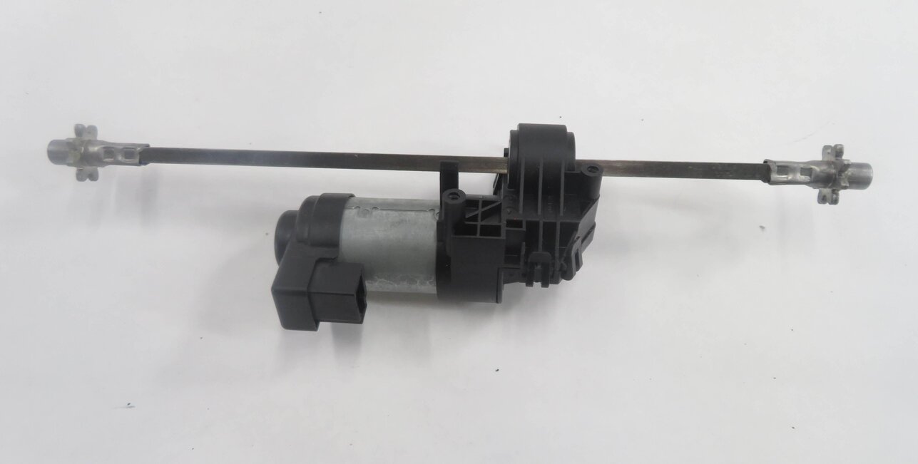 Thumbnail 8: 2011 BMW 535i (F10) RIGHT FRONT PASSENGER POWER SEAT ADJUSTMENT MOTOR SET-6