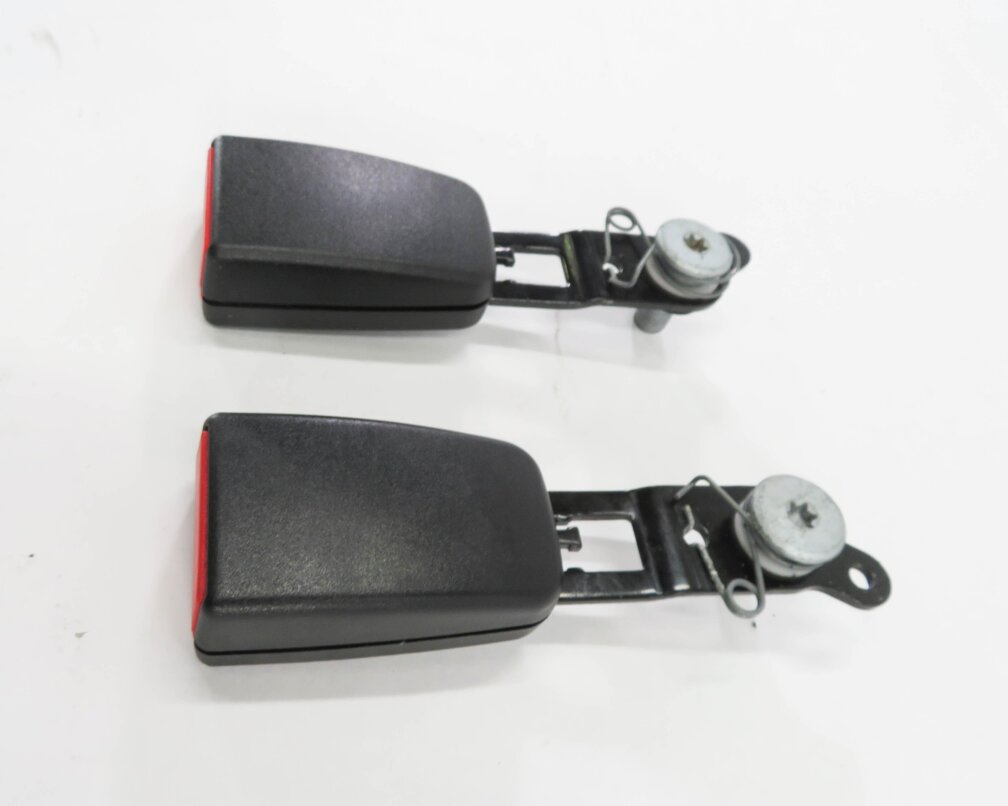 Thumbnail 3: 2006 MERCEDES R350 (W251) REAR 3rd THIRD ROW SEAT SEATBELT RECEIVER SET (BLACK)