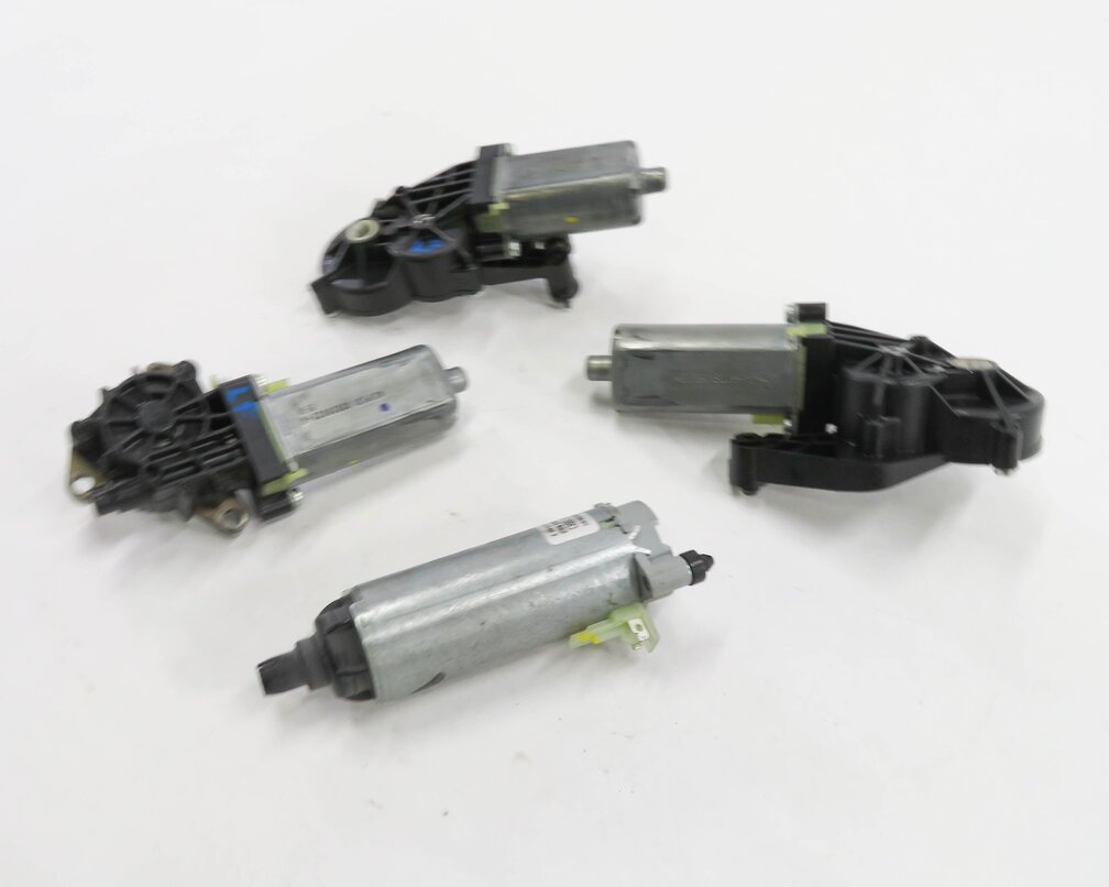 Thumbnail 2: 2006 MERCEDES R350 (W251) LEFT FRONT DRIVER POWER SEAT ADJUSTMENT MOTOR SET