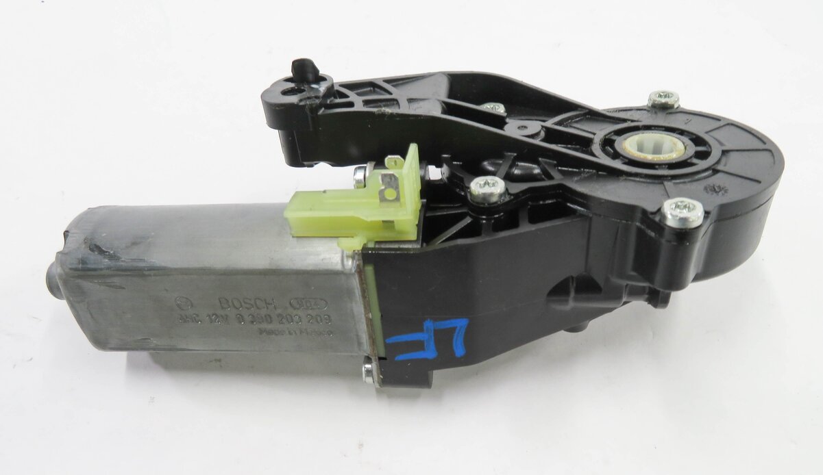 Thumbnail 9: 2006 MERCEDES R350 (W251) LEFT FRONT DRIVER POWER SEAT ADJUSTMENT MOTOR SET