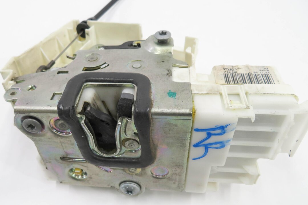 Thumbnail 6: 2006-2008 MERCEDES R320 R350 R500 R63 AMG (W251) RIGHT REAR DOOR LOCK LATCH