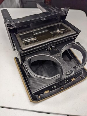 Thumbnail 8: 2006 MERCEDES R350 (W251) REAR CENTER CONSOLE CUP HOLDER ASH TRAY (BROWN)