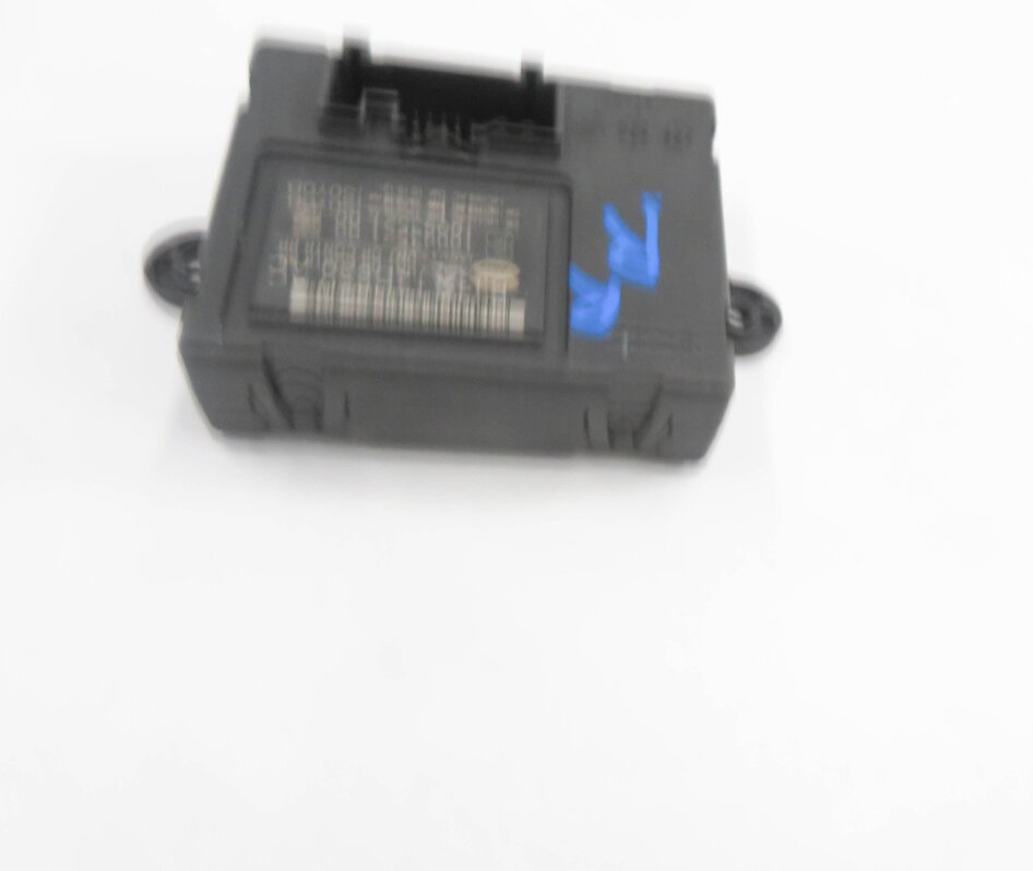 Thumbnail 5: 2013 RANGE ROVER EVOQUE (L538) RIGHT REAR DOOR CONTROL MODULE