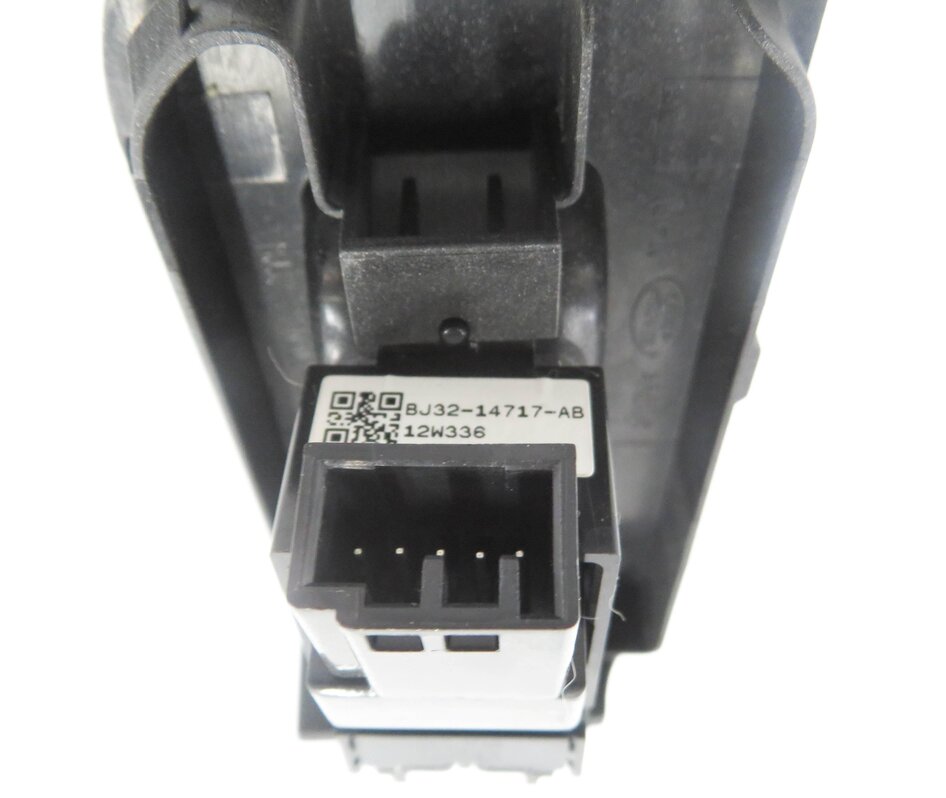 Thumbnail 7: 2013 RANGE ROVER EVOQUE (L538) RIGHT REAR DOOR POWER WINDOW SWITCH BUTTON