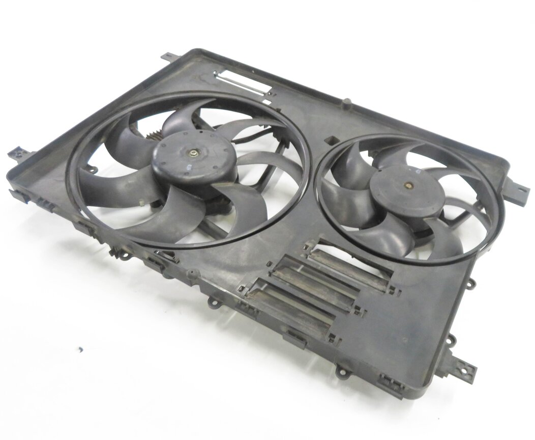 12-17 LAND ROVER DISCOVERY LR2 / RANGE ROVER EVOQUE (L538) RADIATOR COOLING FAN