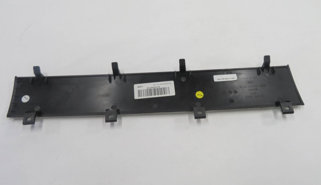 Thumbnail 6: 2013 RANGE ROVER EVOQUE (L538) RIGHT FRONT PASSENGER DOOR PANEL MOULDING TRIM