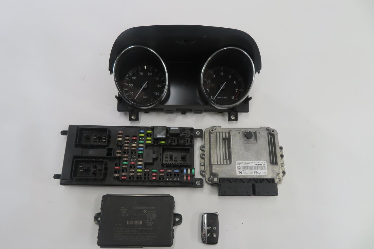 Thumbnail 8: 2013 RANGE ROVER EVOQUE (L538) 2.0T ENGINE FUSE BOX IMMOBILIZER MODULE KEY SET