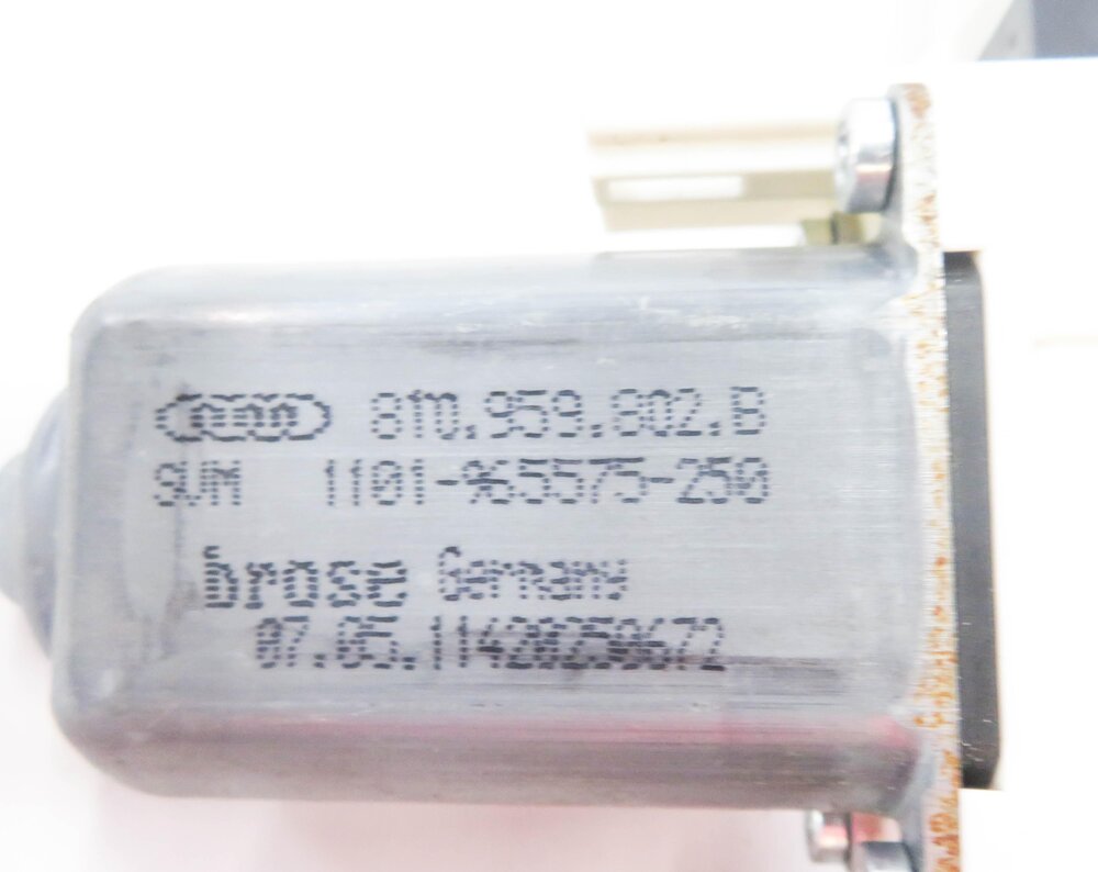Thumbnail 6: 2013 AUDI S5 (B8 8T) RIGHT FRONT WINDOW REGULATOR w/ MOTOR