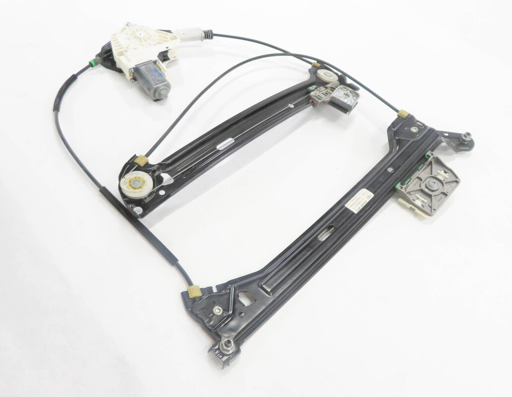 2013 AUDI S5 (B8 8T) LEFT FRONT DRIVER WINDOW REGULATOR w/ MOTOR