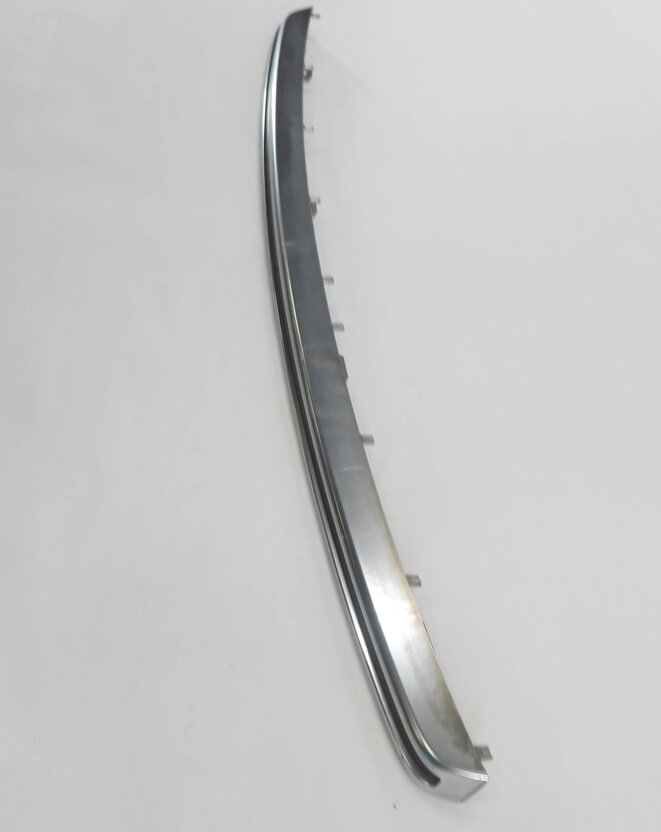 Thumbnail 4: 2013 AUDI S5 (B8 8T) REAR BUMPER TRIM STRIP (SILVER)