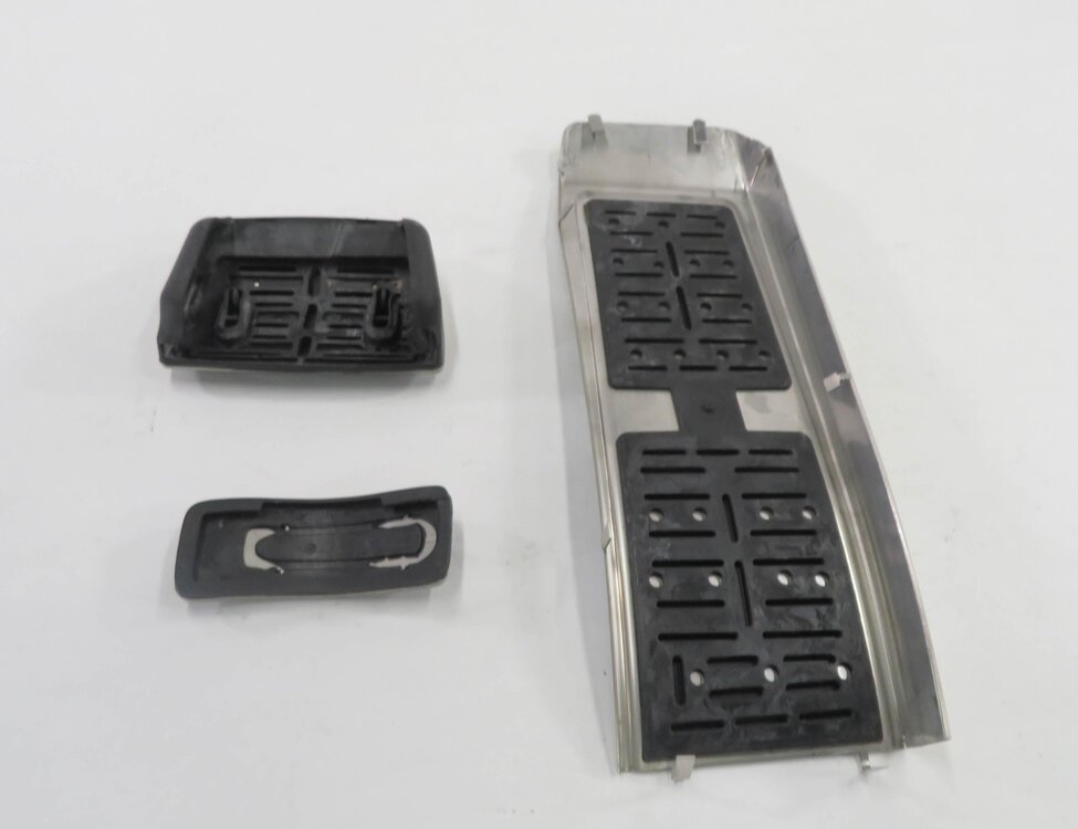 Thumbnail 5: 2013 AUDI S5 (B8 8T) GAS BRAKE DEAD FOOT PEDAL TRIM COVER SET-3