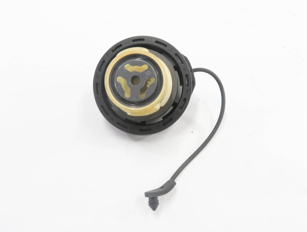 Thumbnail 5: 2010 RANGE ROVER SPORT (L320) GAS CAP FUEL TANK FILLER SCREW TOP LID