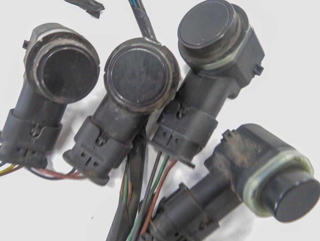 Thumbnail 6: 2010 RANGE ROVER SPORT (L320) REAR PDC PARK DISTANCE SENSOR SET w/ HARNESS BLACK