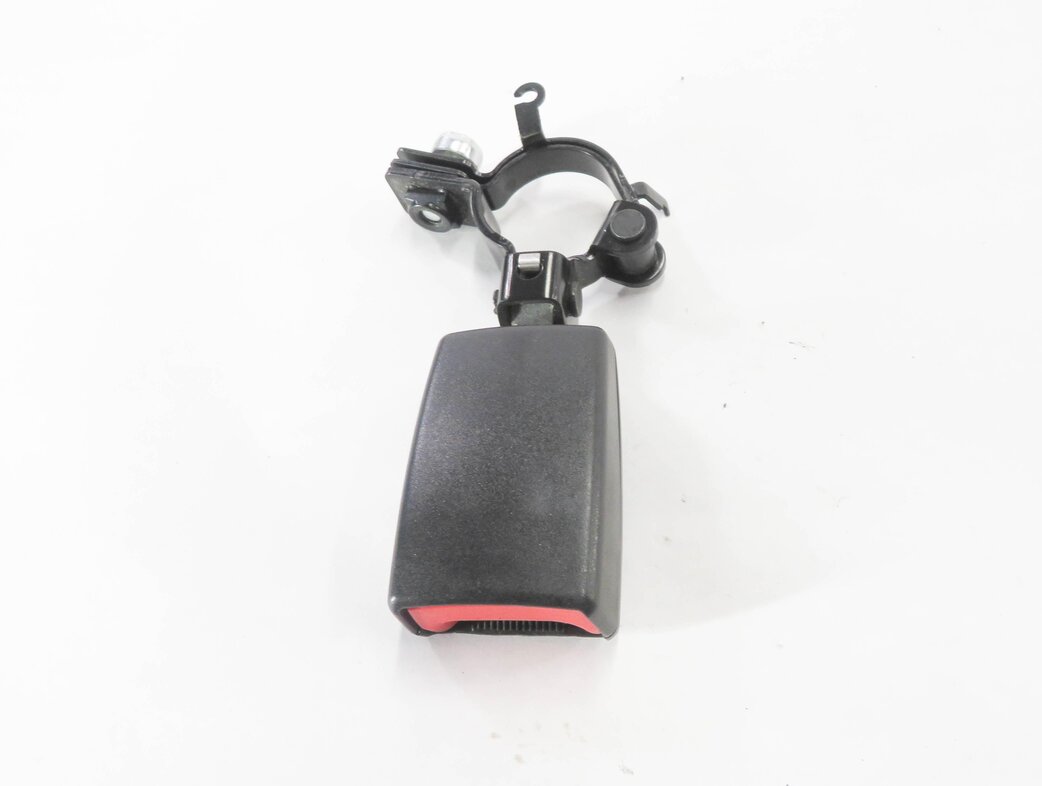 Thumbnail 2: 2010 RANGE ROVER SPORT (L320) REAR 2nd ROW SEAT - LEFT SEATBELT BUCKLE RECEIVER