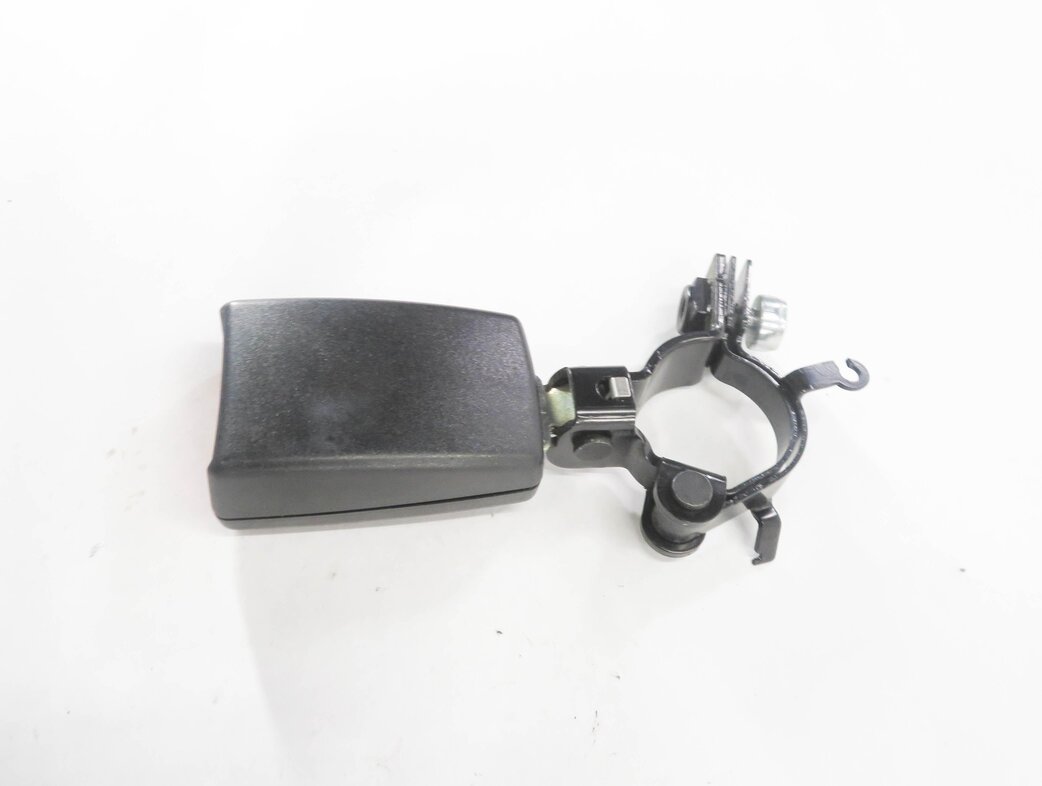 Thumbnail 3: 2010 RANGE ROVER SPORT (L320) REAR 2nd ROW SEAT - LEFT SEATBELT BUCKLE RECEIVER